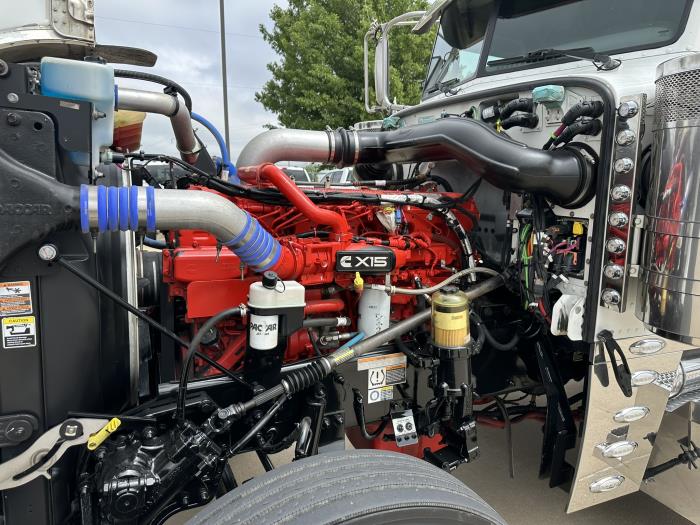 2023 Peterbilt 389-14