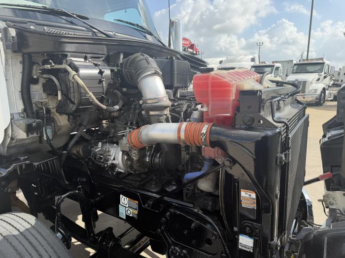 2021 Peterbilt 579-17