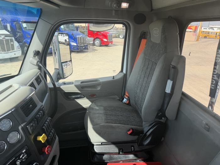 2021 Peterbilt 579-23