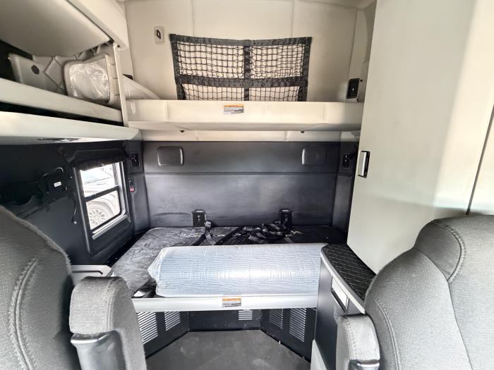 2022 Kenworth T680-13