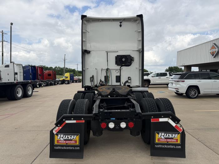 2022 Kenworth T680-7