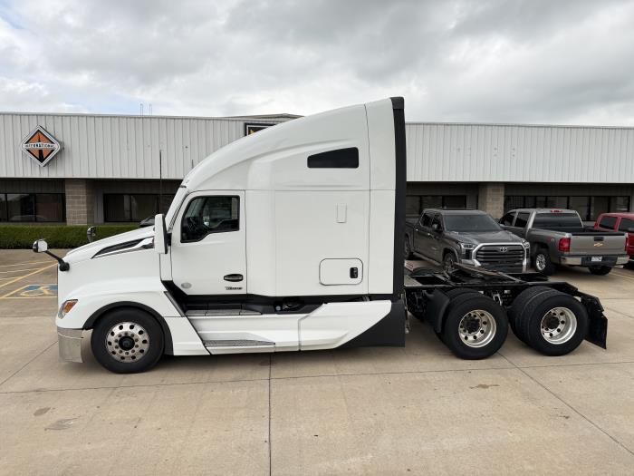 2022 Kenworth T680-4