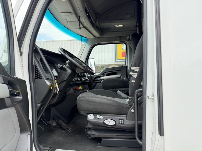 2022 Kenworth T680-9