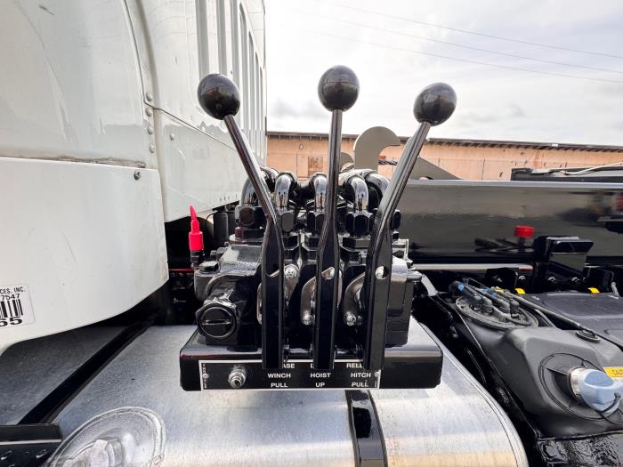 2018 Freightliner Business Class M2 106-16