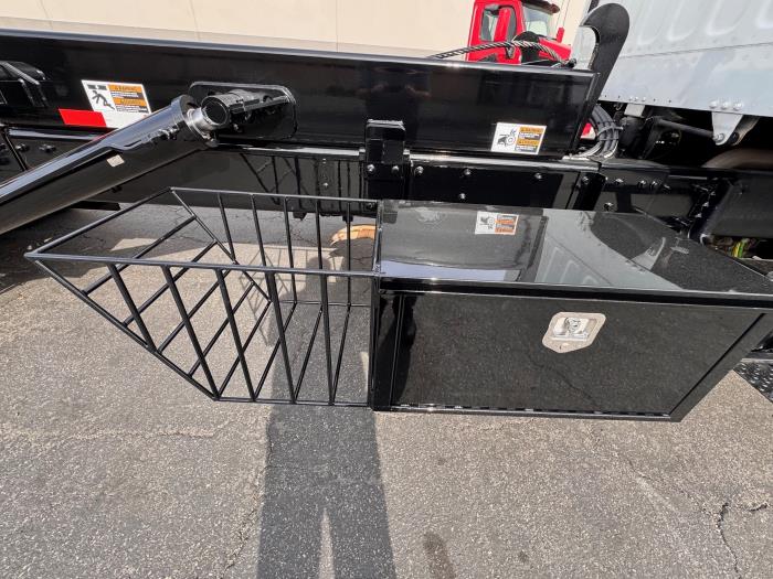 2018 Freightliner Business Class M2 106-20