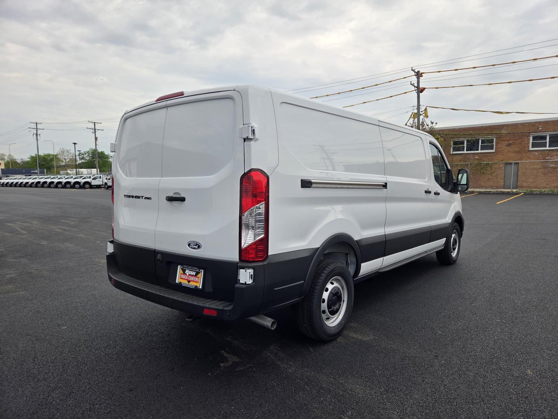 New 2026 Ford Transit 250 Low Roof Empty Cargo Van for sale #1975474 - photo 6