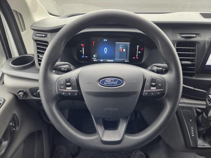 2026 Ford Transit-250-13