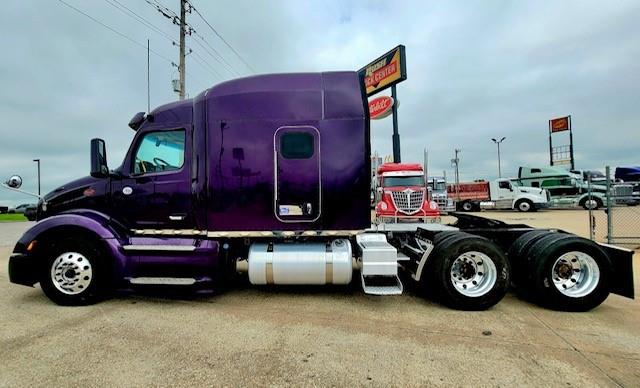 2022 Peterbilt 579-5