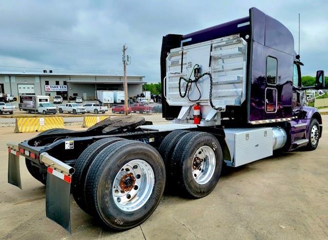 2022 Peterbilt 579-7