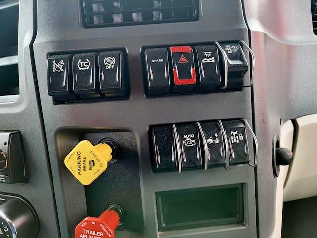 2022 Peterbilt 579-14