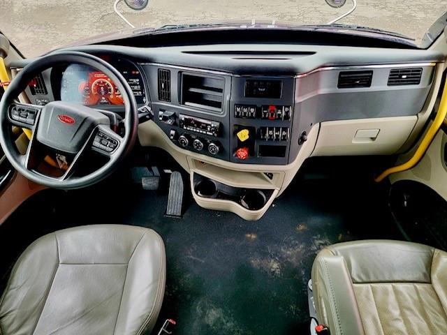 2022 Peterbilt 579-20