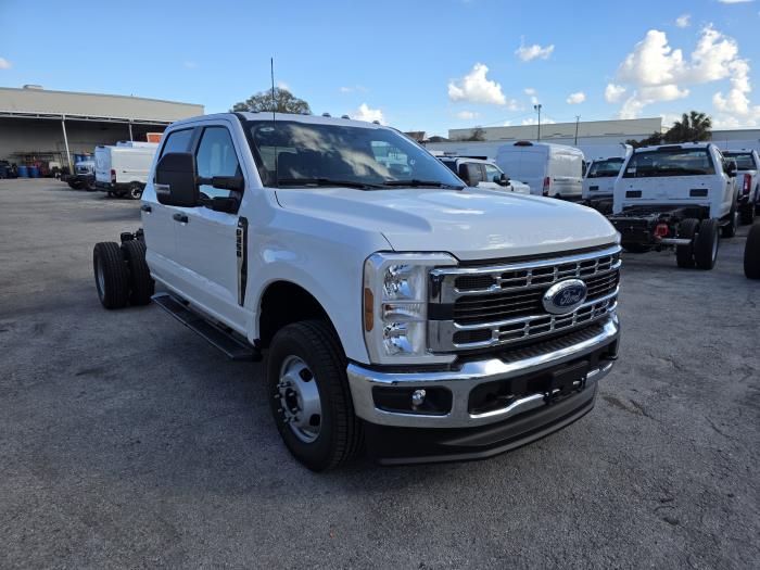 2026 Ford F-350-3