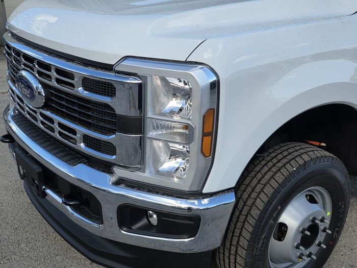 2026 Ford F-350-9