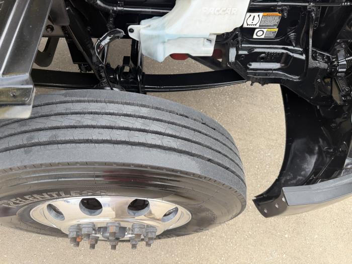 2023 Peterbilt 579-19