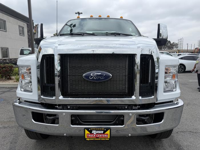2027 Ford F-750-5