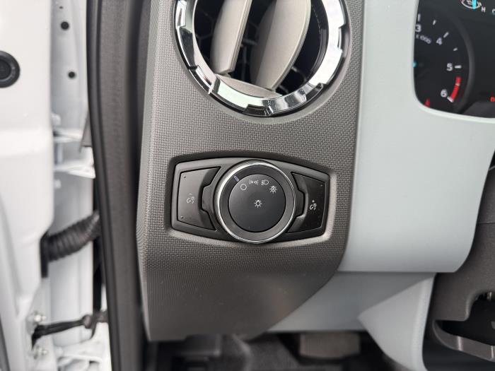 2027 Ford F-750-18