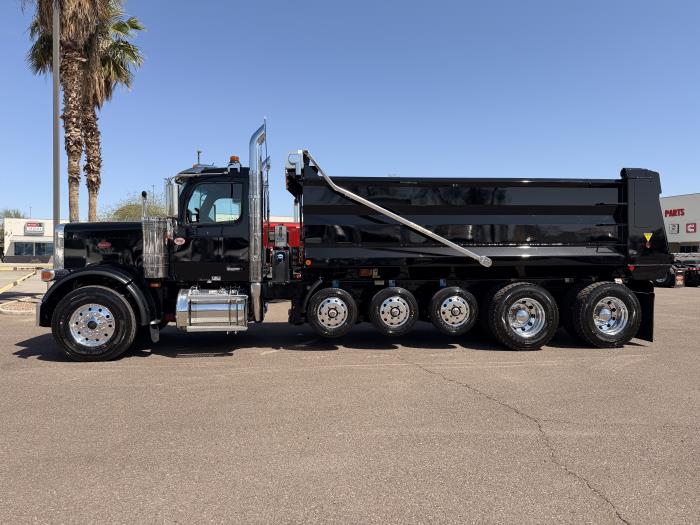 2027 Peterbilt 589-3