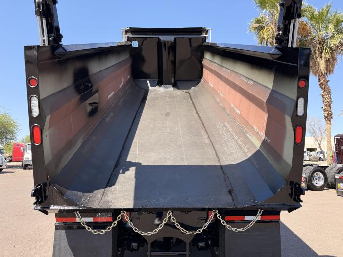 2027 Peterbilt 589-8
