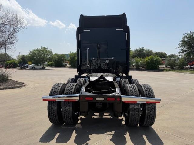 2022 Peterbilt 389-5