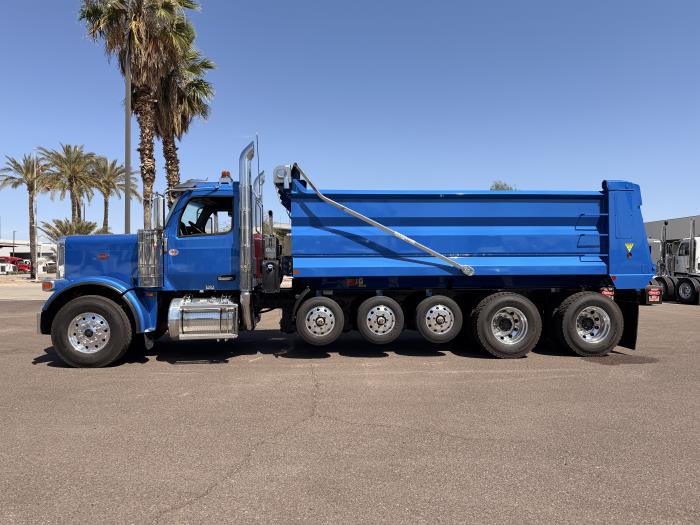 2027 Peterbilt 589-2