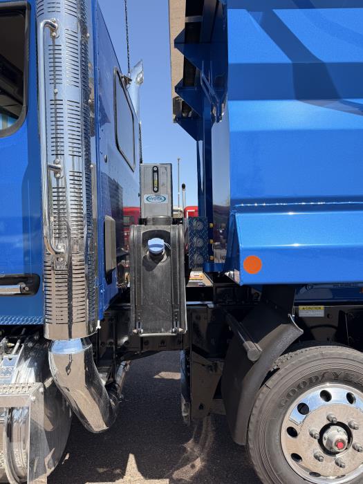 2027 Peterbilt 589-14