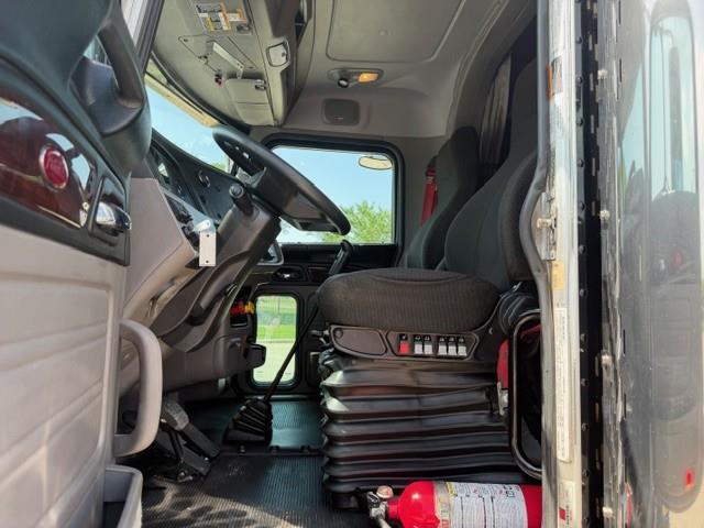 2022 Peterbilt 389-21