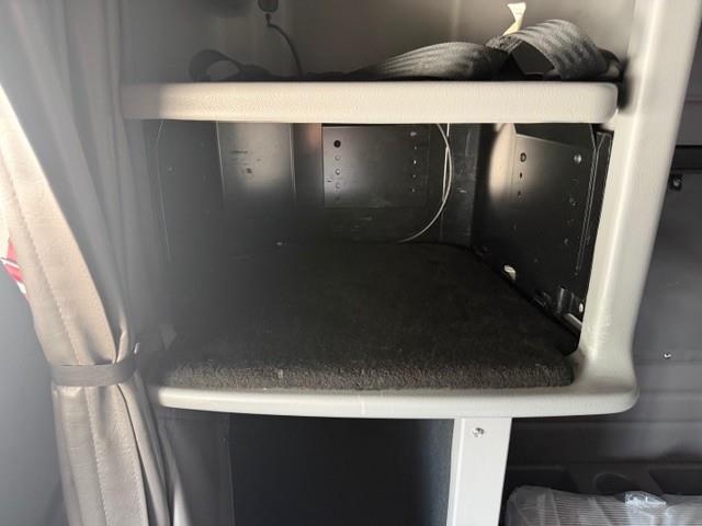 2022 Peterbilt 389-40