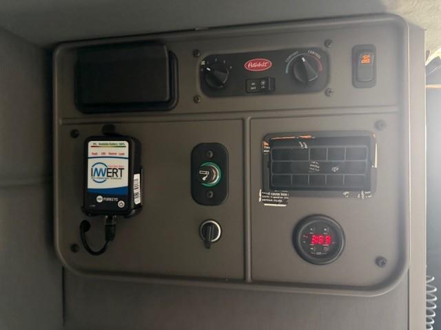 2022 Peterbilt 389-47