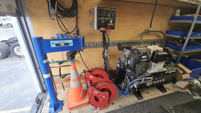 2023 Isuzu NPR-HD-19