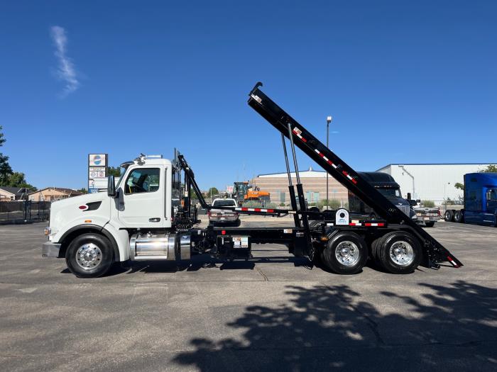 2027 Peterbilt 567-2