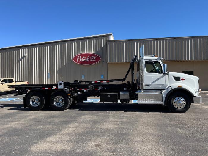 2027 Peterbilt 567-6