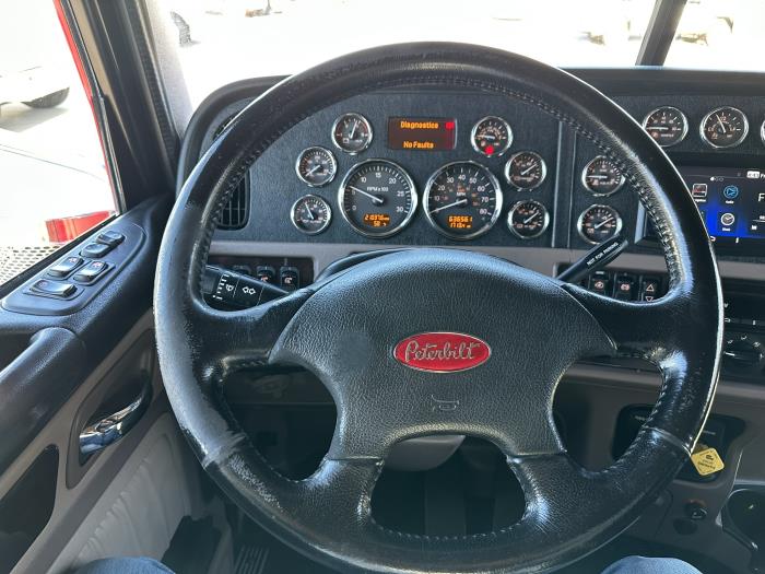 2022 Peterbilt 389-5