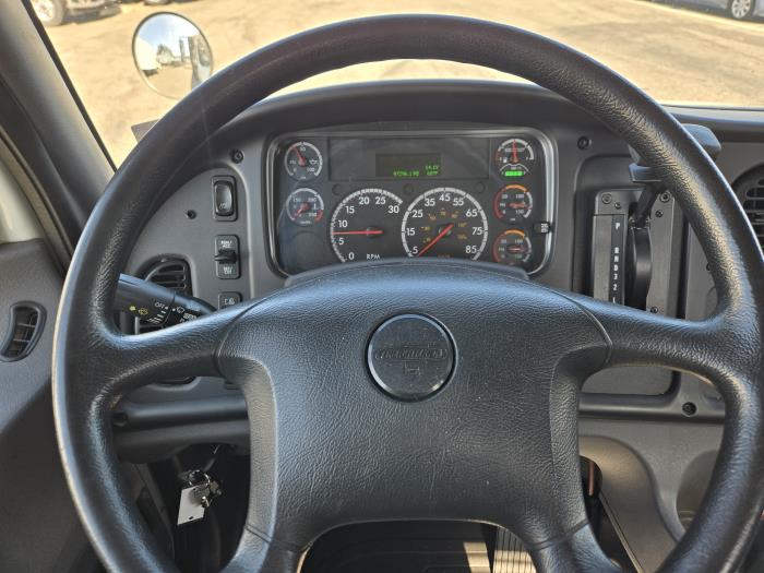 2019 Freightliner Business Class M2 106-2