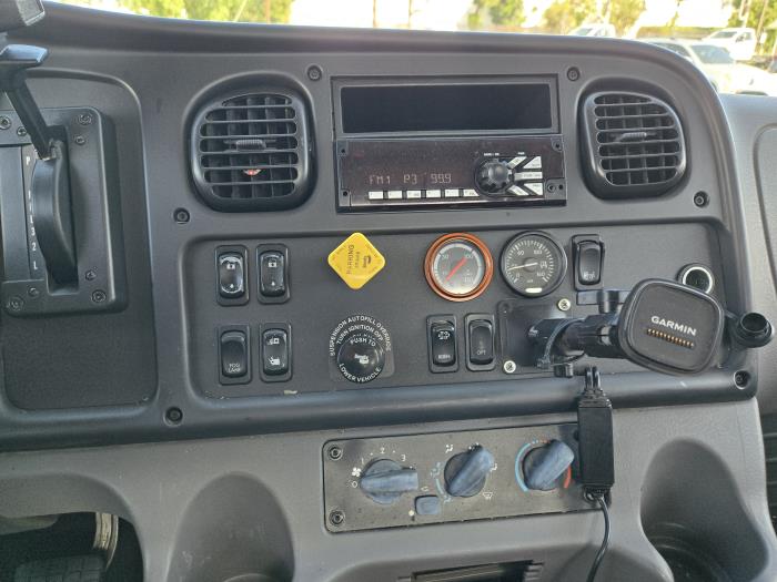 2019 Freightliner Business Class M2 106-3