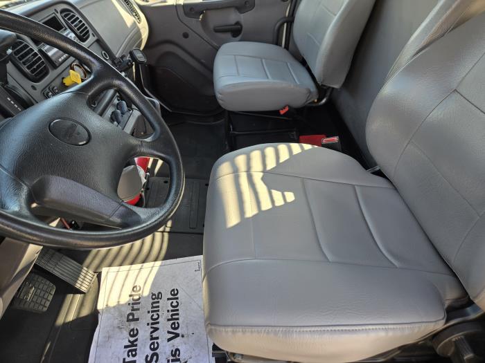 2019 Freightliner Business Class M2 106-4