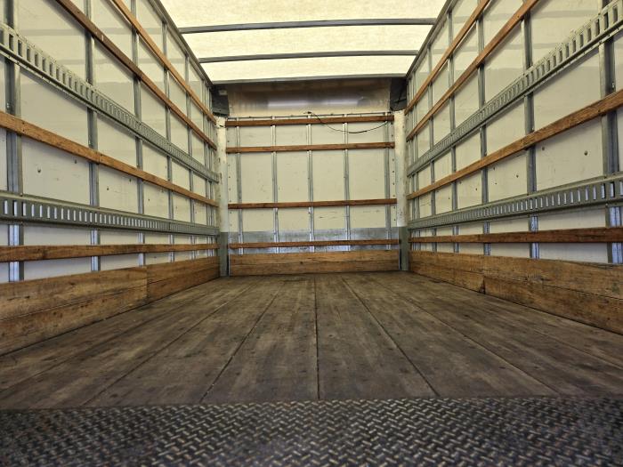 2020 Isuzu NPR-HD-10