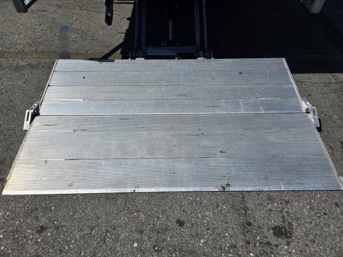 2020 Isuzu NPR-HD-11