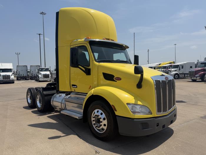 2021 Peterbilt 579-6