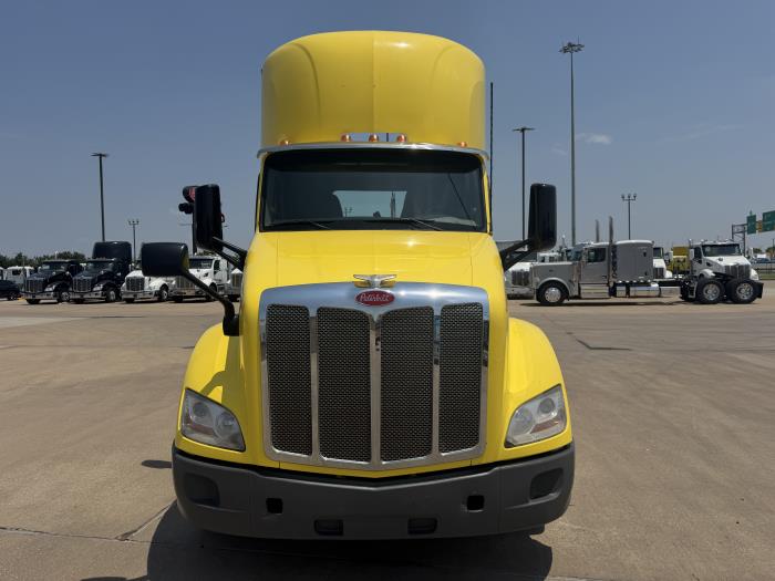 2021 Peterbilt 579-7