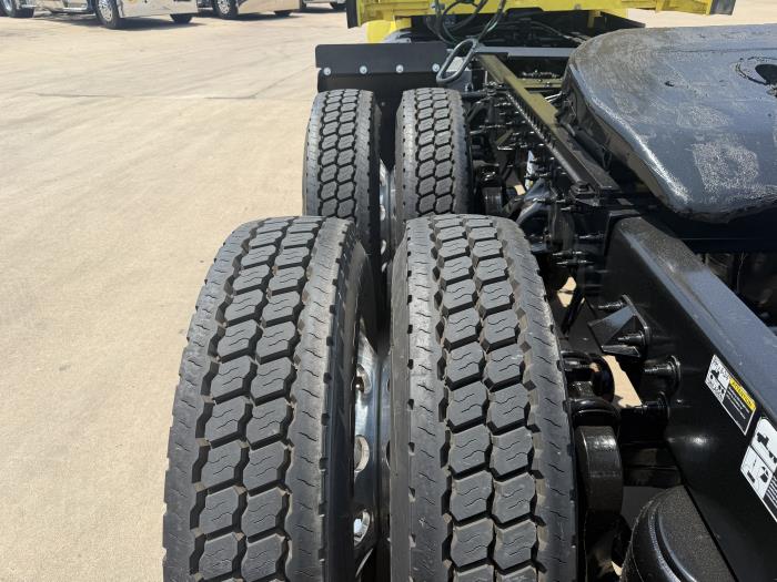 2021 Peterbilt 579-11