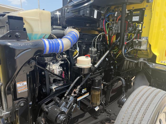 2021 Peterbilt 579-15