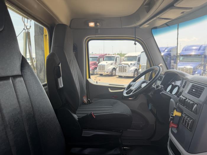 2021 Peterbilt 579-22