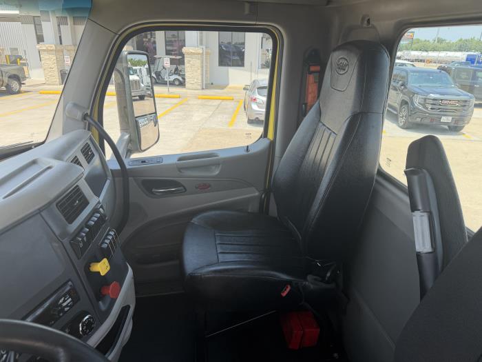 2021 Peterbilt 579-24