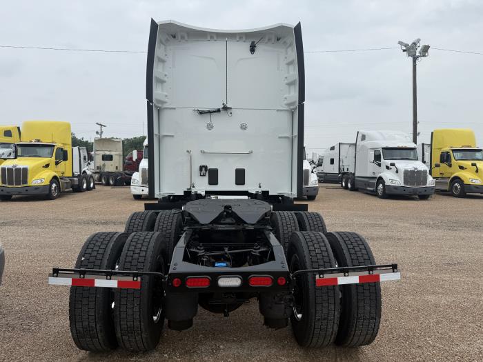 2027 Peterbilt 579-5