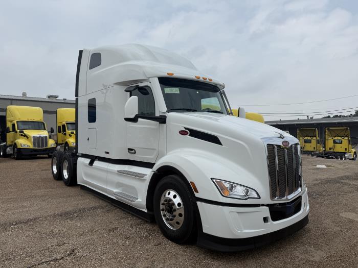 2027 Peterbilt 579-9