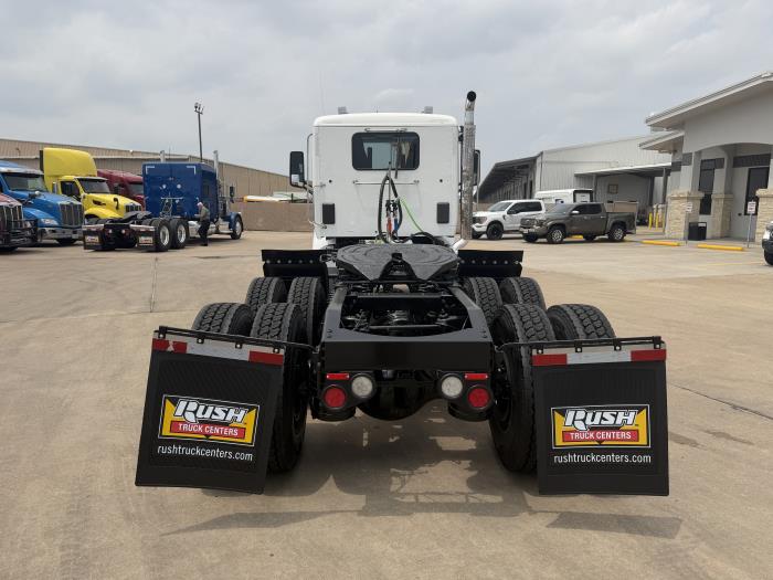 2021 Peterbilt 567-3