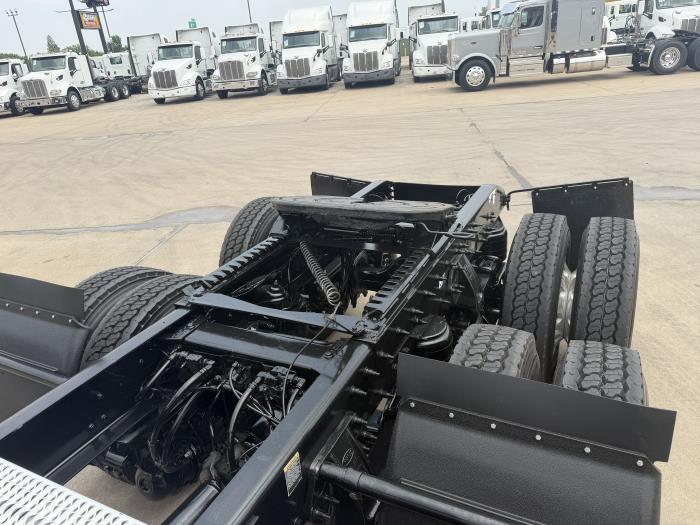 2021 Peterbilt 567-13