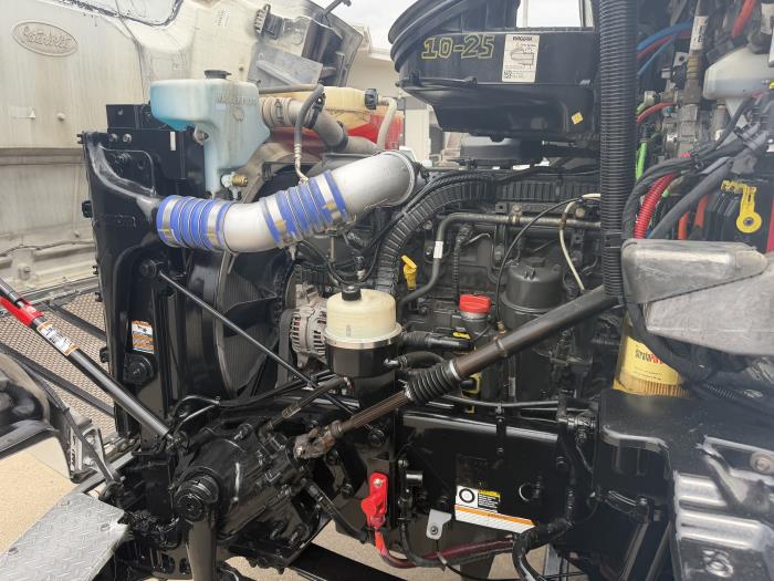 2021 Peterbilt 567-16