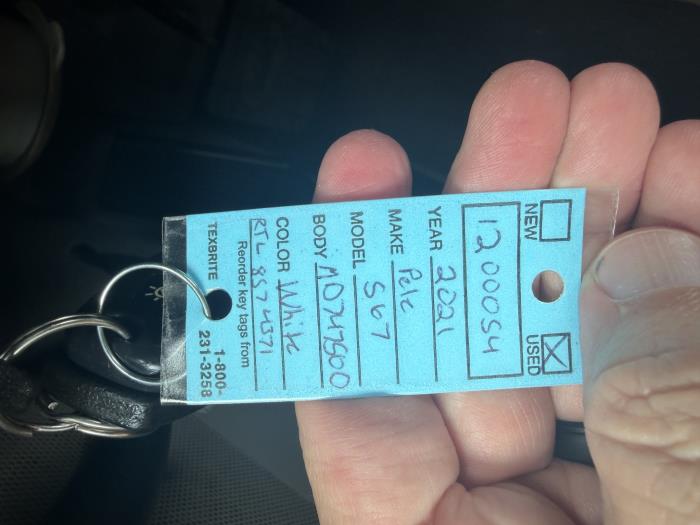 2021 Peterbilt 567-33