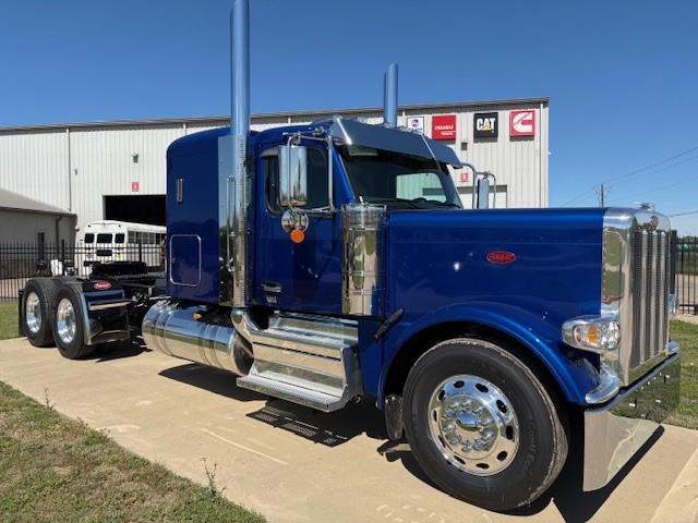 2027 Peterbilt 589-4